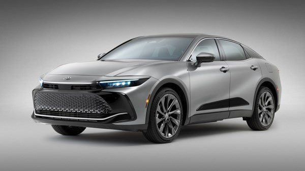 2023 Toyota Crown ailesi ile tanışın: yeni bir tasarım ve dört farklı gövde stili